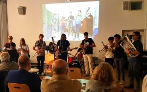 Concert du Gâteau sur la Cerise avec Phil Degreg et Kelly Thurley, musiciens américains[1].jpg